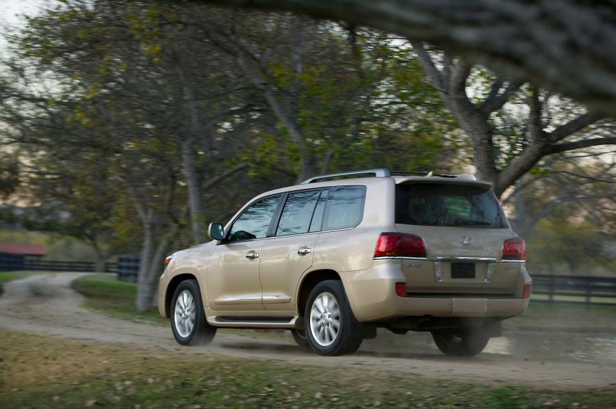  Lexus LX570 2008 года  (фото 193 из 221)